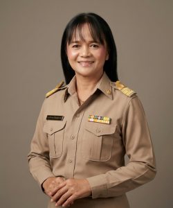 นางวัชราพร สิงห์เฉลิมวงษ์